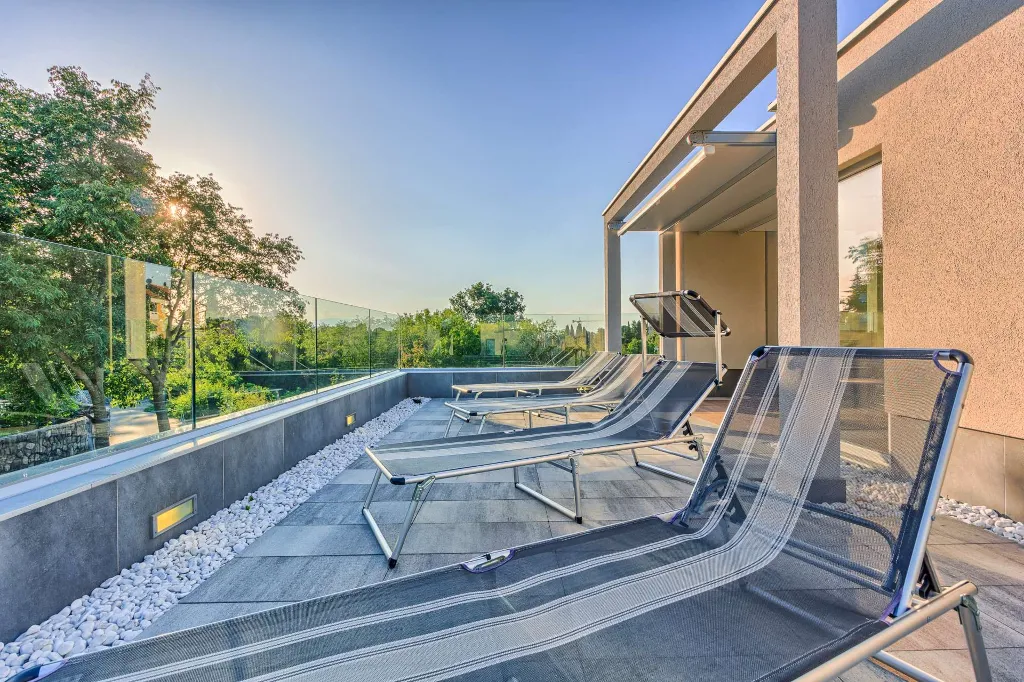 3-Bedroom Villa with Heated Pool in Malinska