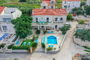 Six-Bedroom Villa for 12 Guests in Lumbarda