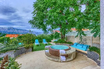 Six-Bedroom Villa for 12 Guests in Lumbarda