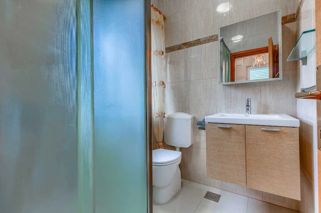 Six-Bedroom Villa for 12 Guests in Lumbarda