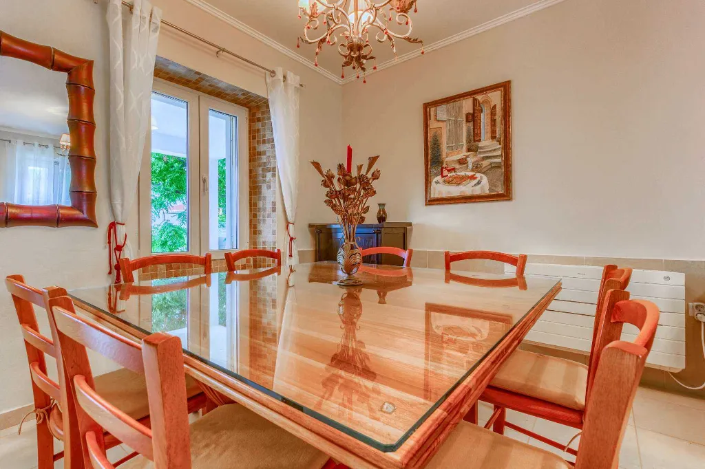 Six-Bedroom Villa for 12 Guests in Lumbarda