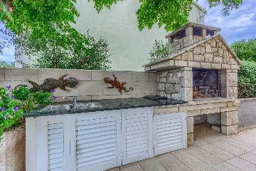 Six-Bedroom Villa for 12 Guests in Lumbarda