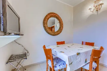 Six-Bedroom Villa for 12 Guests in Lumbarda