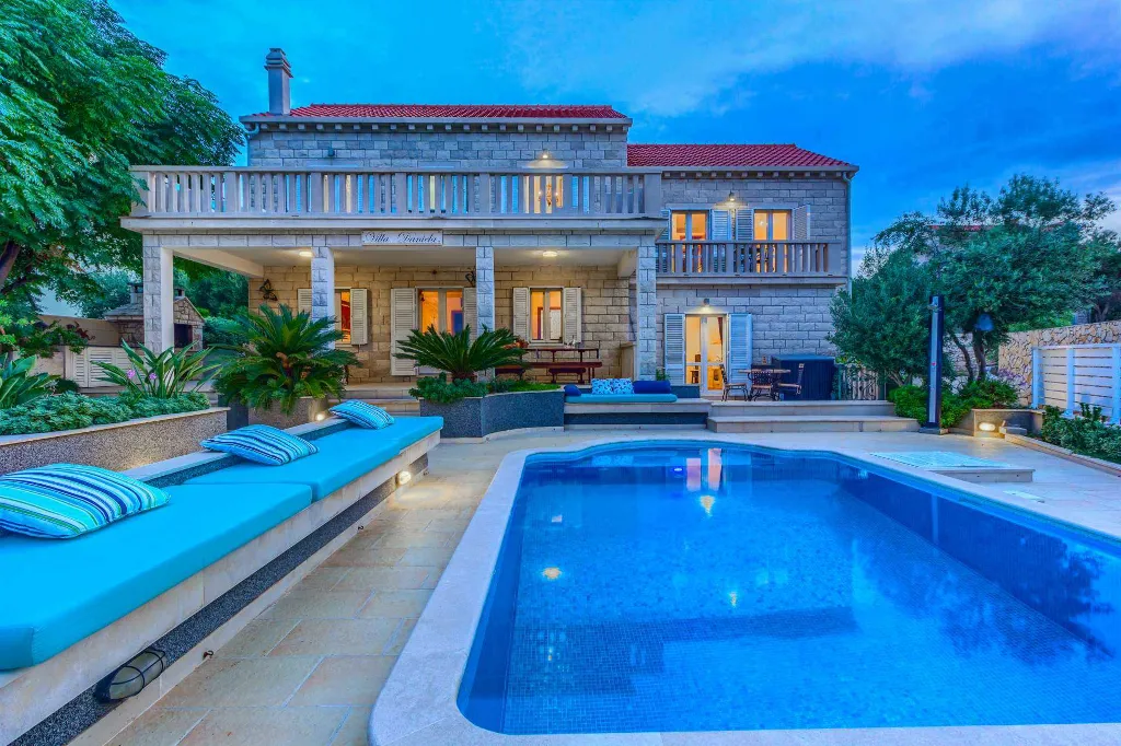 Six-Bedroom Villa for 12 Guests in Lumbarda