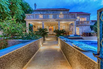 Six-Bedroom Villa for 12 Guests in Lumbarda