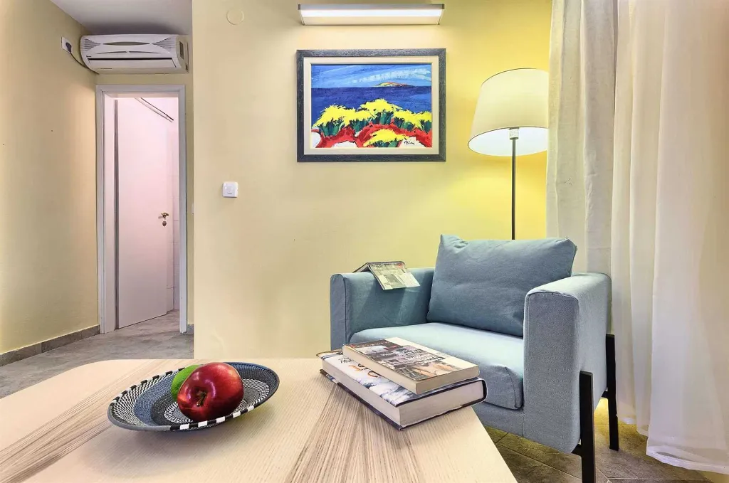 Podobuce 6-Bedroom Villa for 12 with Heated Pool