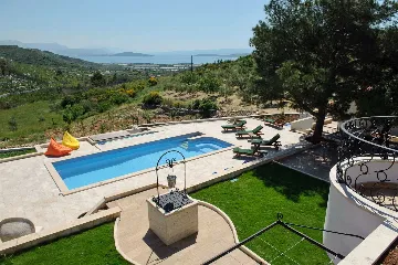 Prgomet Villa with Heated Pool and 4 Bedrooms