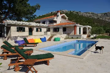 Prgomet Villa with Heated Pool and 4 Bedrooms