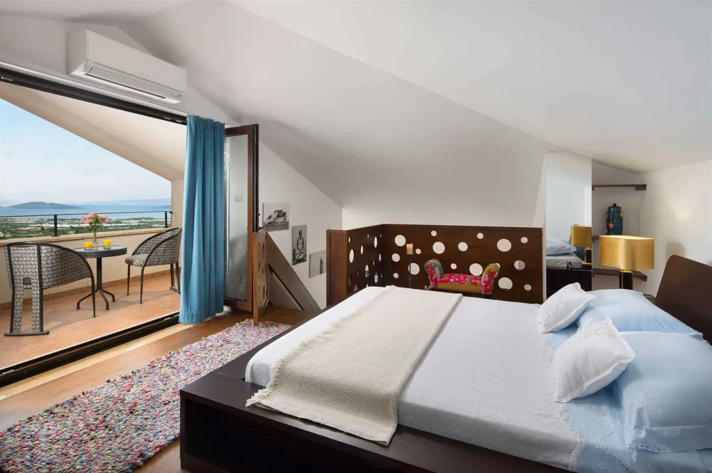 Prgomet Villa with Heated Pool and 4 Bedrooms