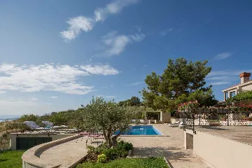 Prgomet Villa with Heated Pool and 4 Bedrooms