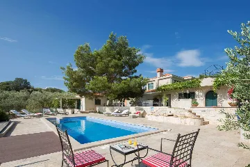 Prgomet Villa with Heated Pool and 4 Bedrooms
