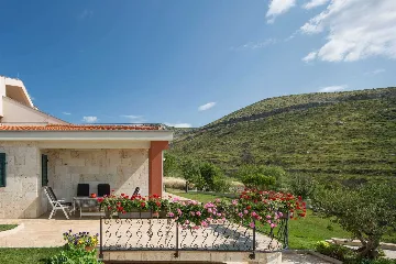 Prgomet Villa with Heated Pool and 4 Bedrooms