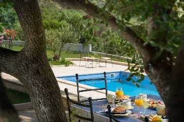 Prgomet Villa with Heated Pool and 4 Bedrooms