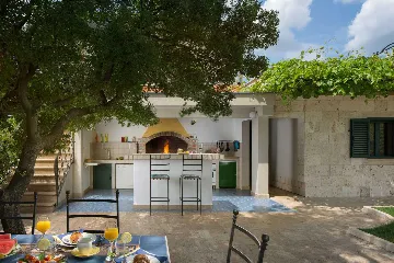 Prgomet Villa with Heated Pool and 4 Bedrooms