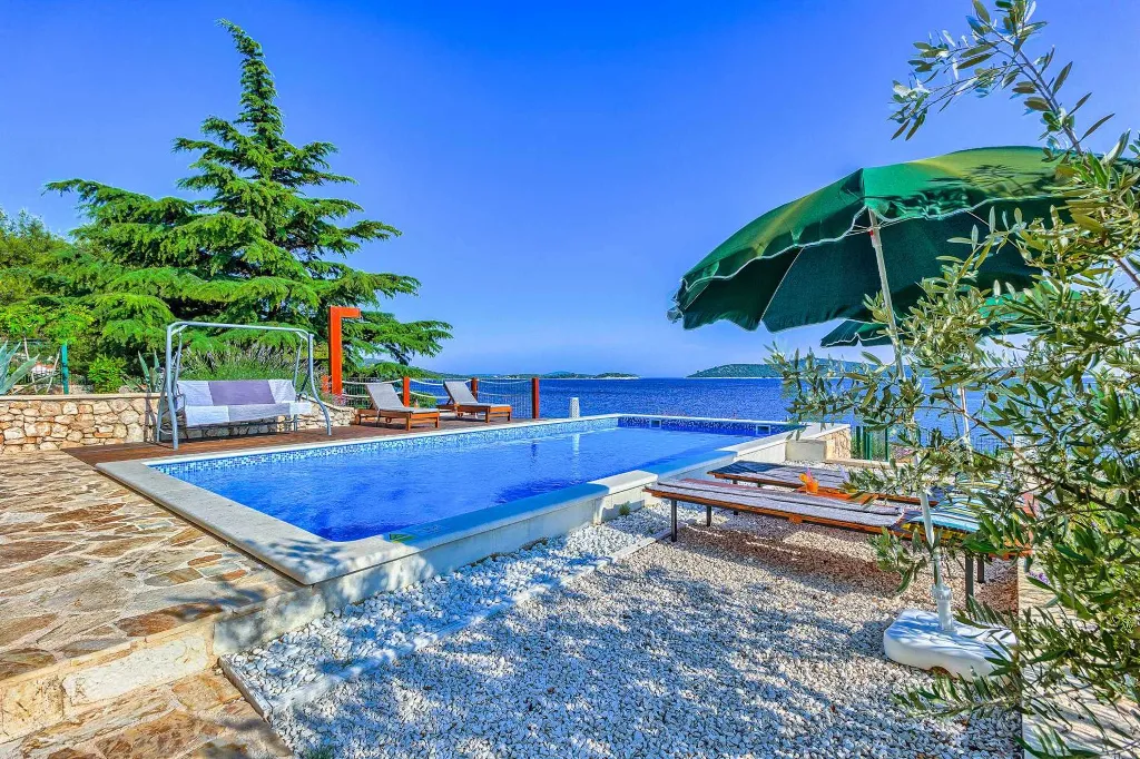 Sevid Villa with Direct Beach Access for Up to 12