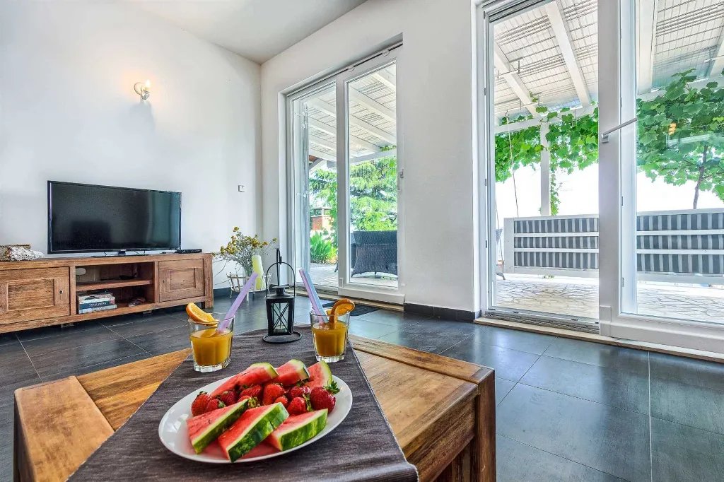 Sevid Villa with Direct Beach Access for Up to 12