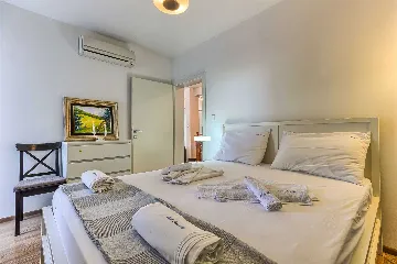 Sevid Villa with Direct Beach Access for Up to 12