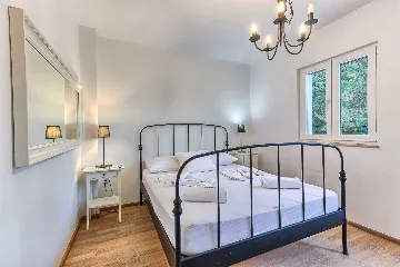 Sevid Villa with Direct Beach Access for Up to 12