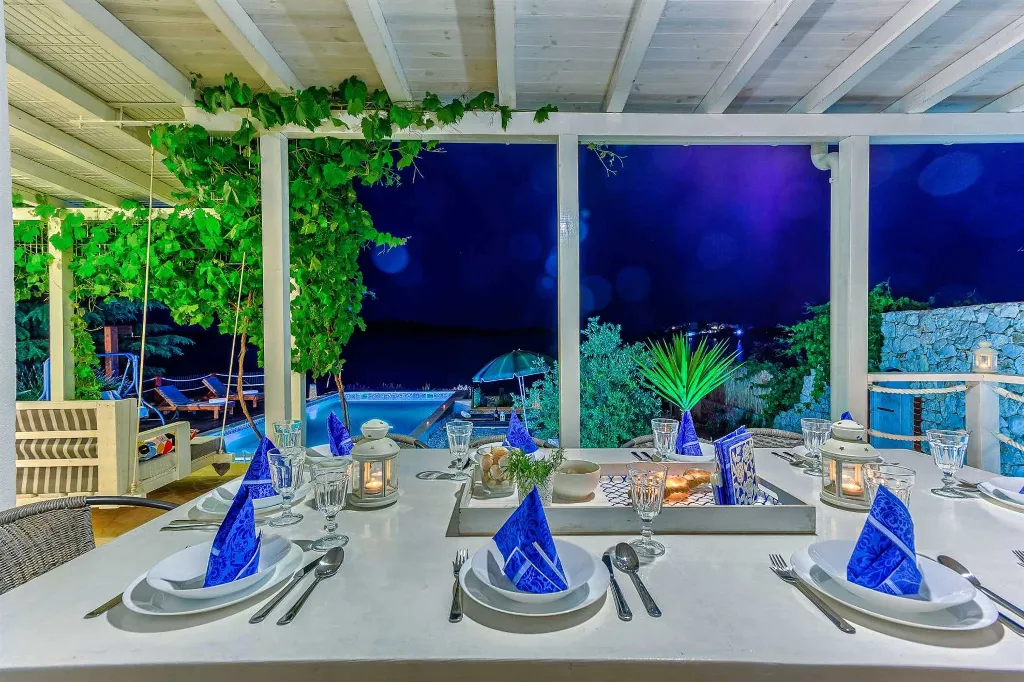 Sevid Villa with Direct Beach Access for Up to 12