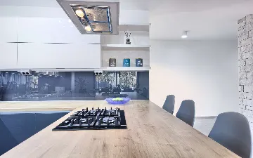 4-Bedroom Villa in Buje with Pool