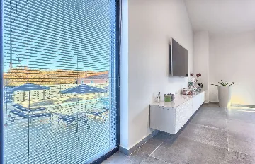 4-Bedroom Villa in Buje with Pool