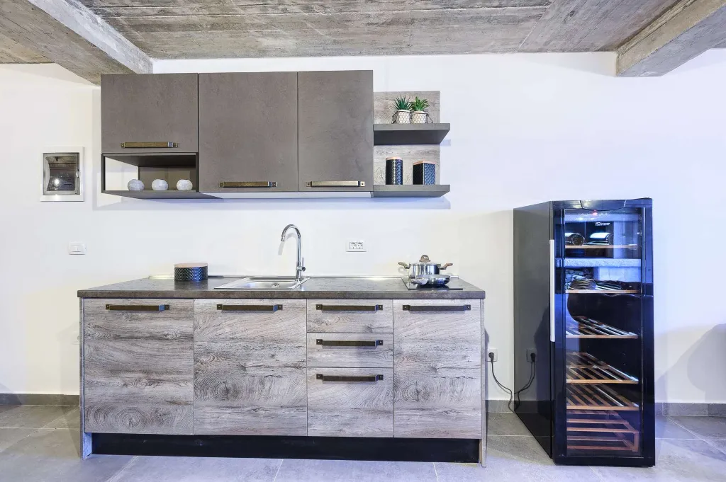 4-Bedroom Villa in Buje with Pool