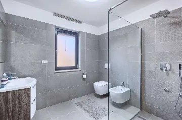 4-Bedroom Villa in Buje with Pool