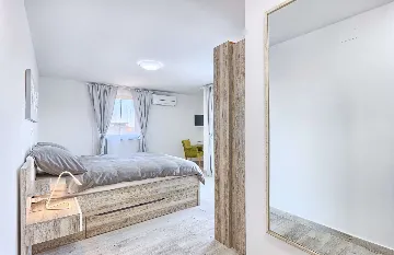 4-Bedroom Villa in Buje with Pool