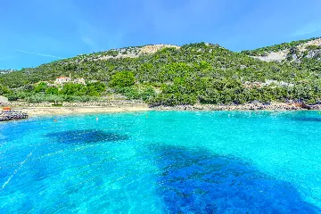 Holiday House in Podimoć with Sea Access & Heated Pool