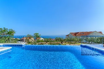 Family-Friendly Villa with Two Pools in Bol