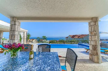 Family-Friendly Villa with Two Pools in Bol