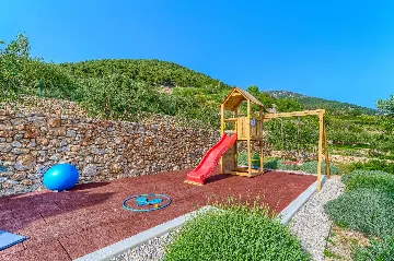 Family-Friendly Villa with Two Pools in Bol