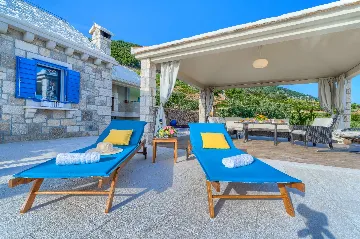 Family-Friendly Villa with Two Pools in Bol