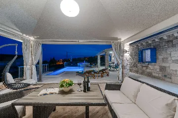 Family-Friendly Villa with Two Pools in Bol