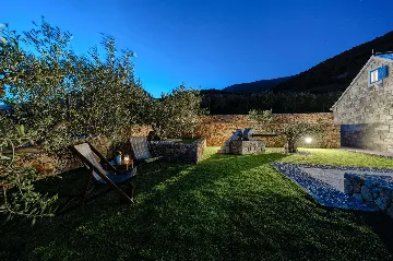 Family-Friendly Villa with Two Pools in Bol