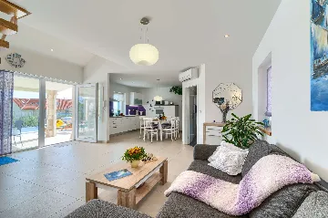 Family-Friendly Villa with Two Pools in Bol