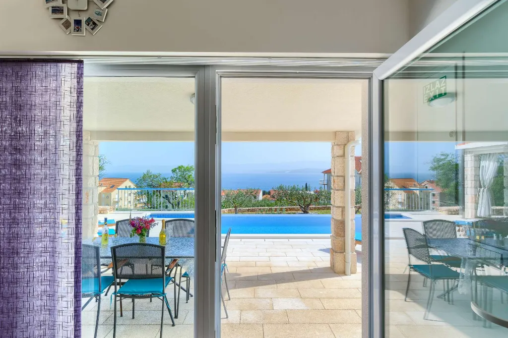 Family-Friendly Villa with Two Pools in Bol