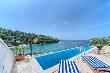 Villa in Bobovisca with Private Heated Infinity Pool