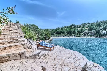 Villa in Bobovisca with Private Heated Infinity Pool