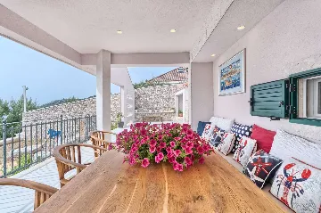 Villa in Bobovisca with Private Heated Infinity Pool