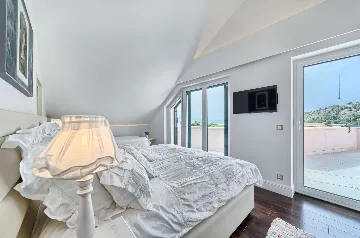 Villa in Bobovisca with Private Heated Infinity Pool