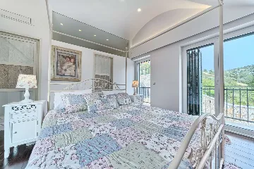 Villa in Bobovisca with Private Heated Infinity Pool