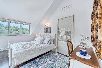 Villa in Bobovisca with Private Heated Infinity Pool