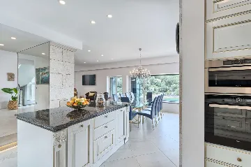 Villa in Bobovisca with Private Heated Infinity Pool