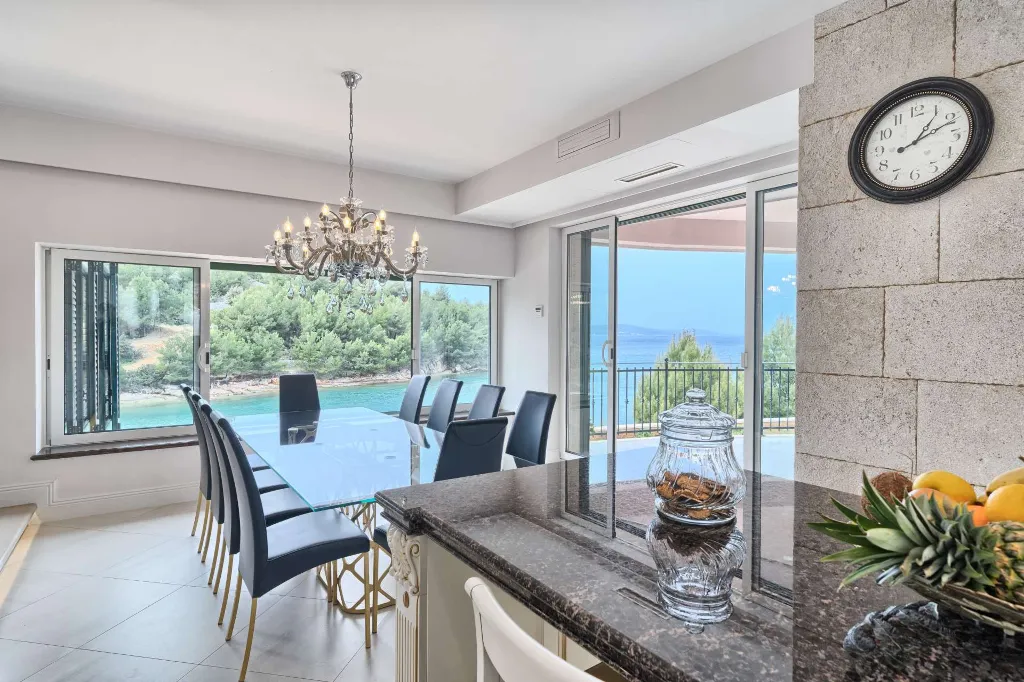 Villa in Bobovisca with Private Heated Infinity Pool