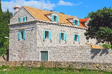Historic Stone Villa in Cavtat for 8 Guests