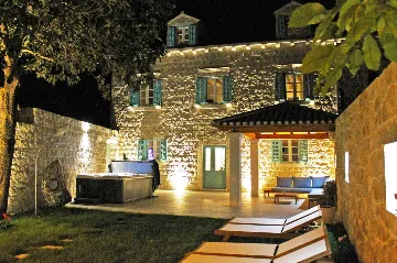 Historic Stone Villa in Cavtat for 8 Guests
