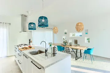 4-Bedroom Villa with Indoor Heated Pool in Otok Ugljan