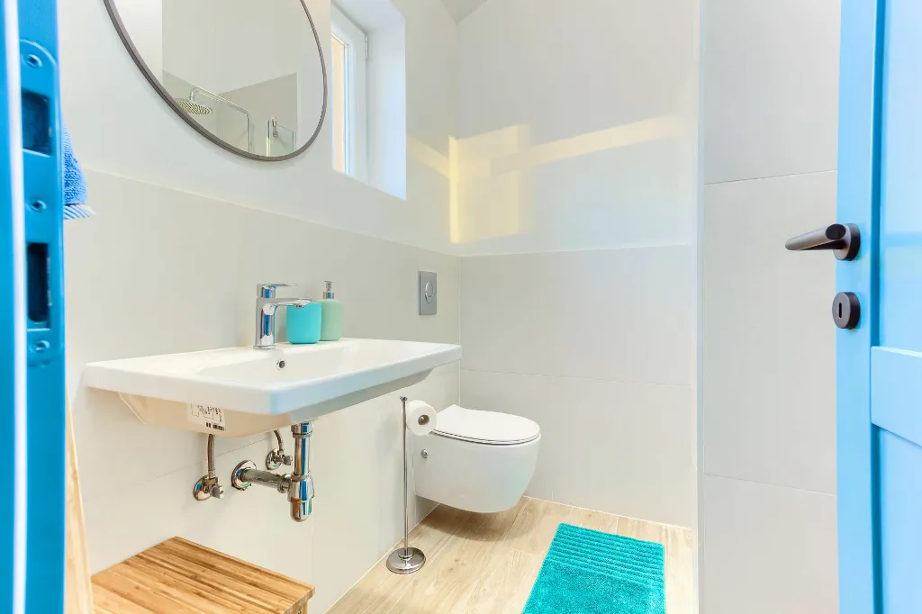 4-Bedroom Villa with Indoor Heated Pool in Otok Ugljan
