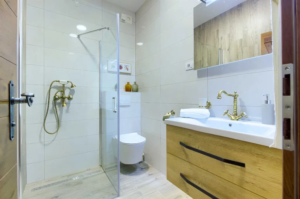 7-Bedroom Villa in Dvornice with Private Pool